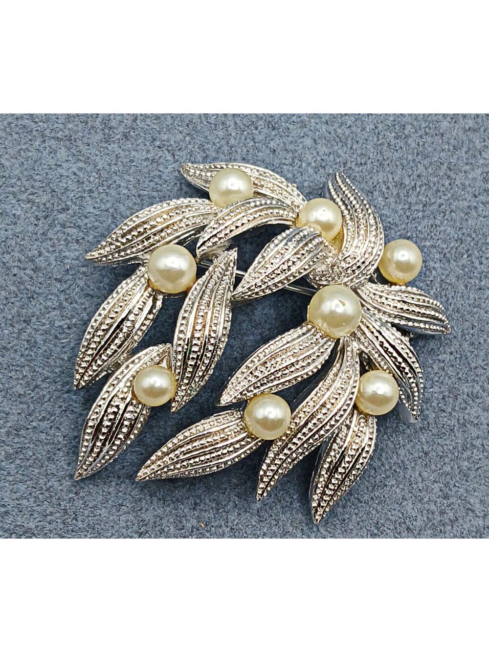 Vintage TRIFARI Brush Silver Tone Leaves Brooch